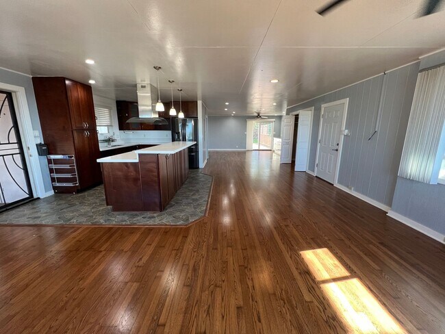 Foto del edificio - Spacious home in Halawa Heights