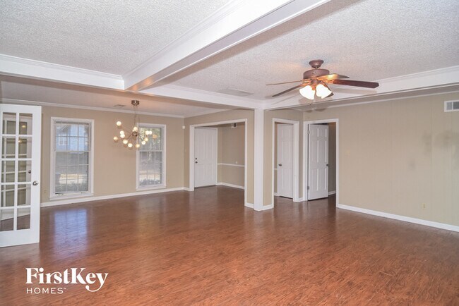 Foto del edificio - 8615 Thorncliff Fairway