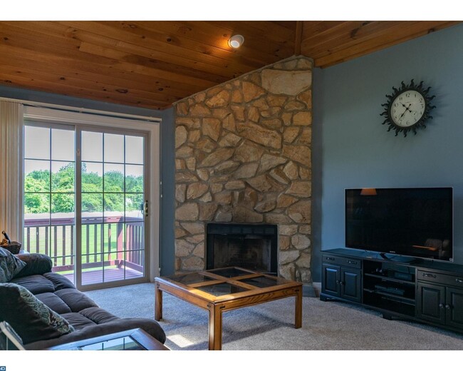 Building Photo - 523 Wexford Way
