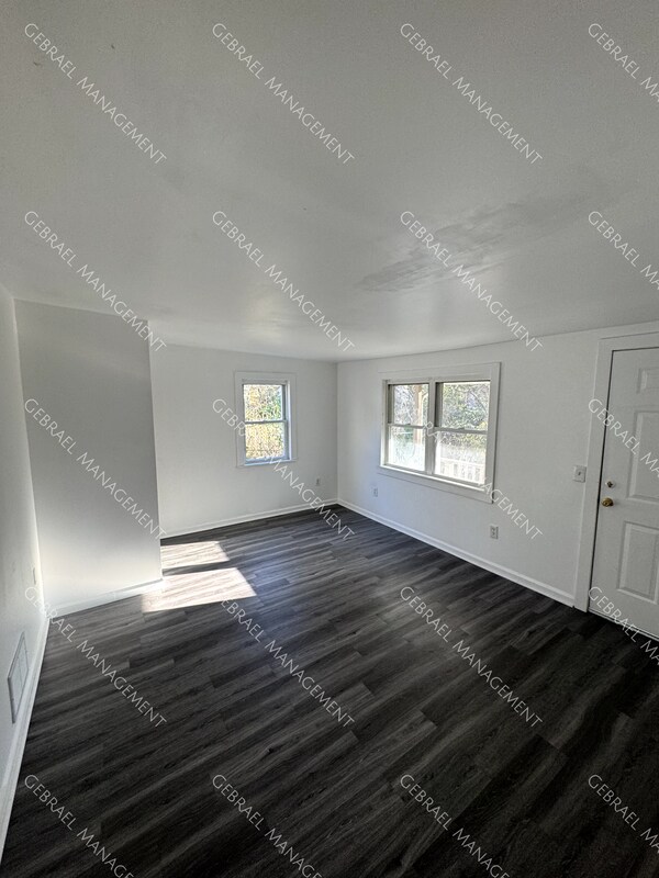 Foto del edificio - 2518 Churchill Ave