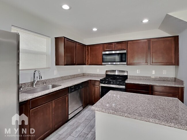 Building Photo - 3670 Via El Monte Ave