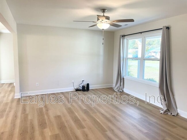 Building Photo - 416 Wade St