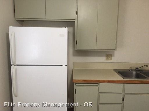 Building Photo - 509 S 17th St