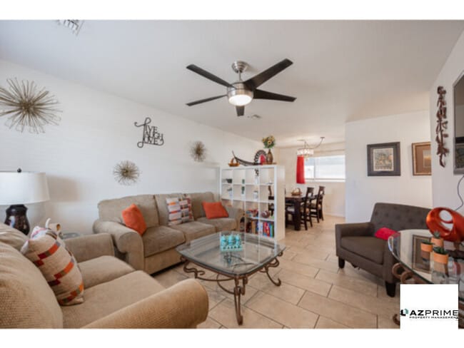 Foto del edificio - Charming Fully Furnished 3/2 Phoenix House...
