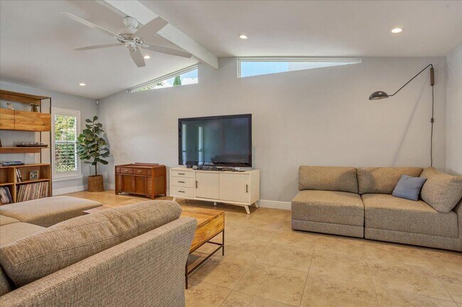 Foto del edificio - 1110 SW 15th St