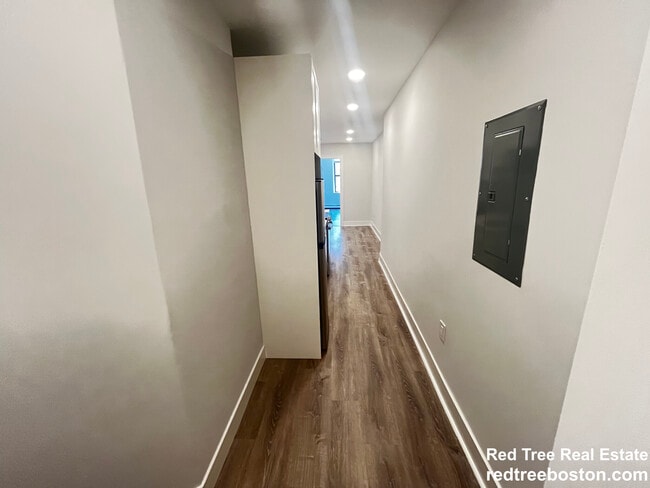 Building Photo - 1 Peterborough St