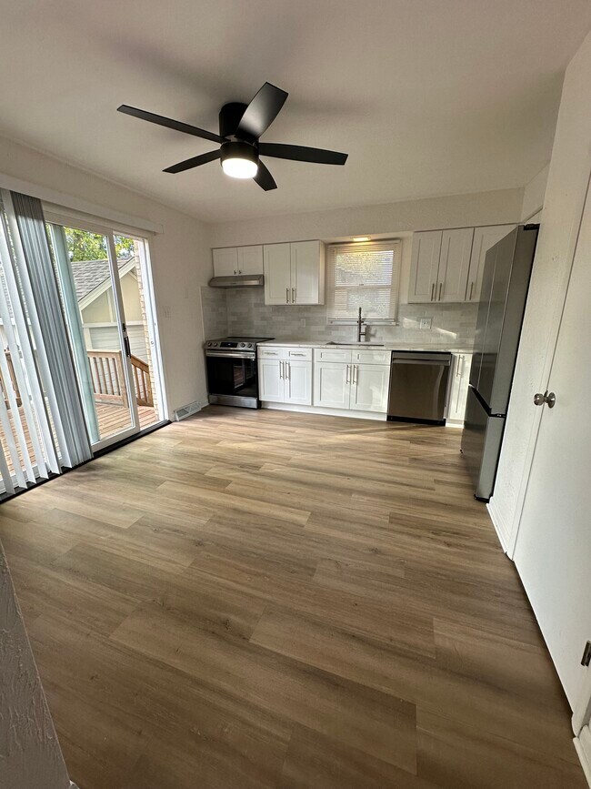 Foto del edificio - 9630 Erie St