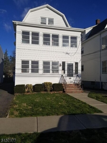 Building Photo - 50 Broughton Ave