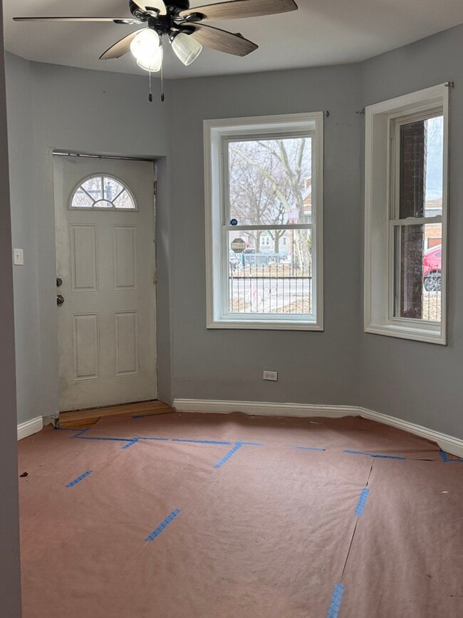 Foto del edificio - 5323 S Damen Ave