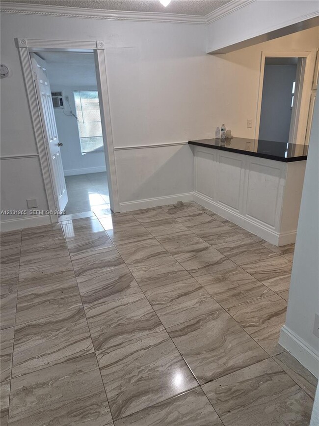 Foto del edificio - 3035 NW 68th St