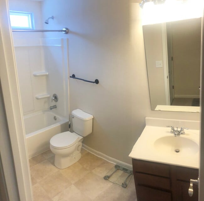 Building Photo - 7002 Drury Dr