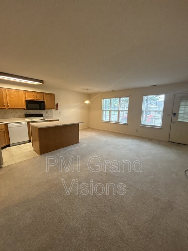 Foto del edificio - 1306 Arthur Ave