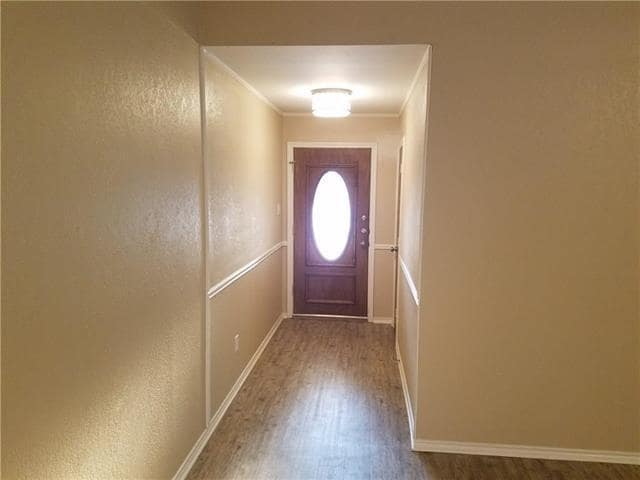 Building Photo - 329 Dogwood Dr
