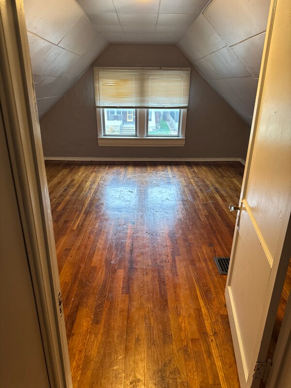 Foto del edificio - 2222 McCausland Ave