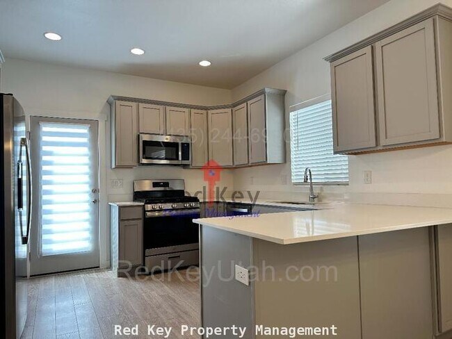 Foto del edificio - Osprey Dr. Single Family Home