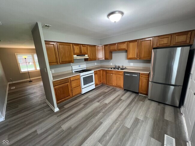 Foto del edificio - 223 Highwood Dr