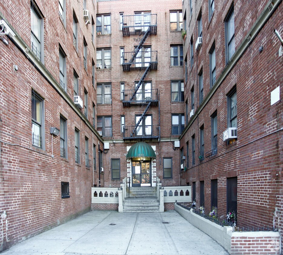 1133, Morrison, ¡alejado - 1133 Morrison Ave