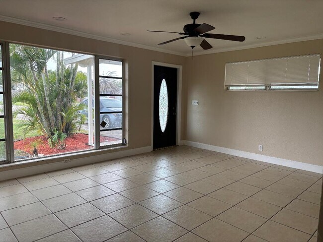Sala de estar - 301 Cherry St