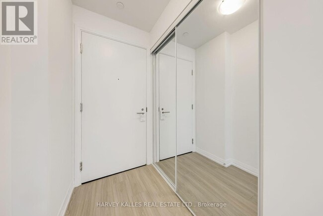 Photo du bâtiment - 25 Holly St