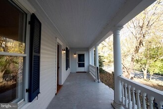 Building Photo - 401 Henry Clay St