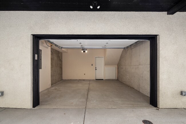 Building Photo - 4425 W 45th Ave