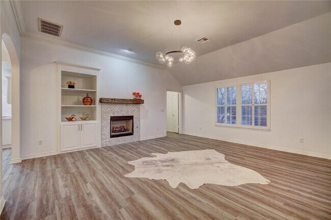 Foto del edificio - Absolutely Adorable, 2 bed, 2 bath, 2 car ...