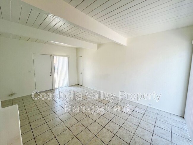 Building Photo - 1900 E Baristo Rd