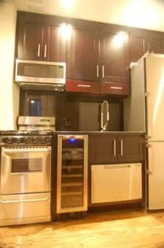Building Photo - 336 East 18th Street