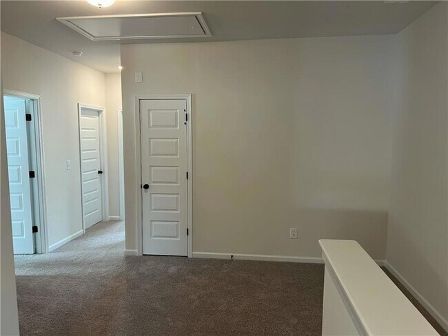 Foto del edificio - 423 Perth Dr