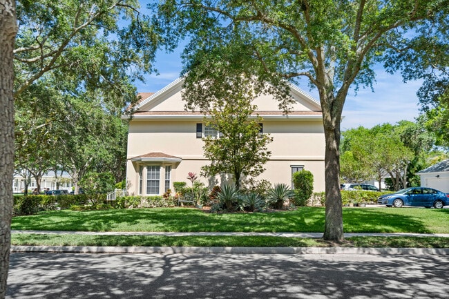 Building Photo - 246 Iris Dr