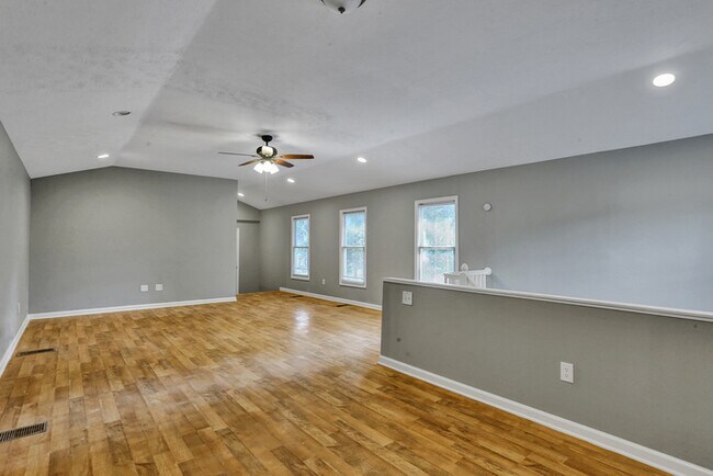 Foto del edificio - Beautiful 4 Bedroom Home for Lease in Jack...