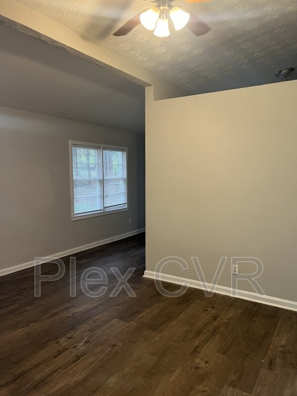 Foto del edificio - 855 Goodson Dr