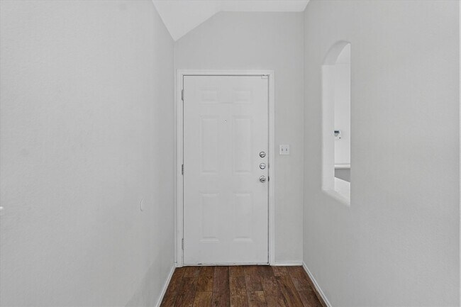 Foto del edificio - 15111 Parrish Ln