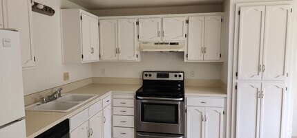 Building Photo - 6673 W Denton Ln