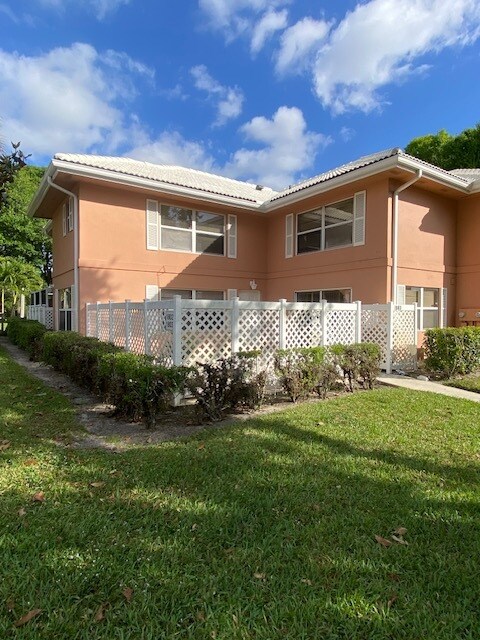 Primary Photo - 1803 Middleton Way
