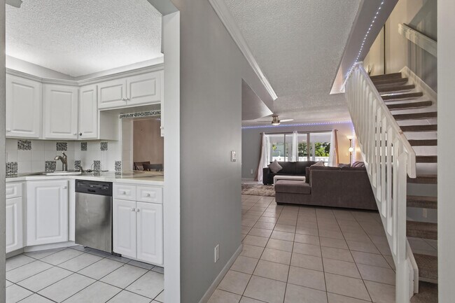 Foto del edificio - 3708 Savoy Ln