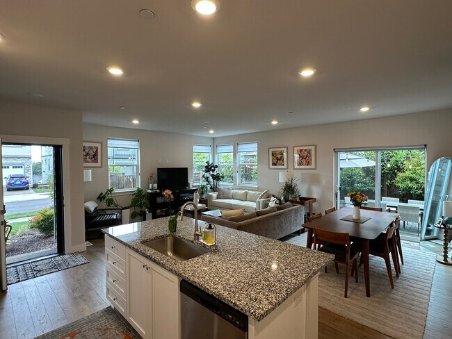 Foto del edificio - 16710 SW Darwin Loop