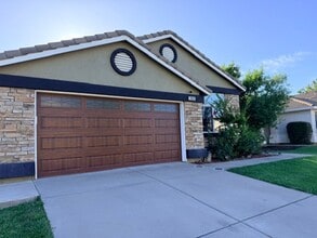 Building Photo - 9836 Imperia Ct