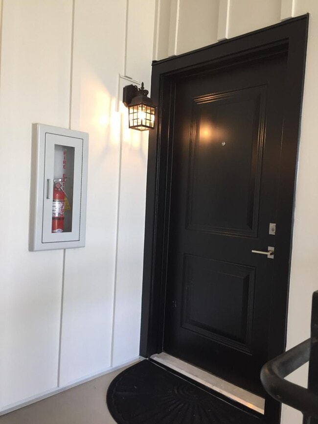 Inviting Front Door - 217 SW 3rd Ave
