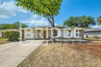 Building Photo - 413 Lindo Dr
