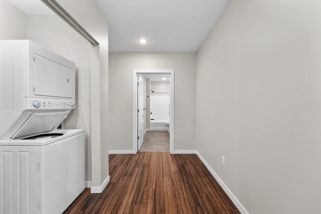 2 Bedroom 2B-6 Entry - Cannery Square