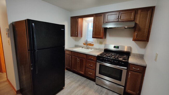 Building Photo - *Recently Updated 1BD/1BA Apartment Availa...