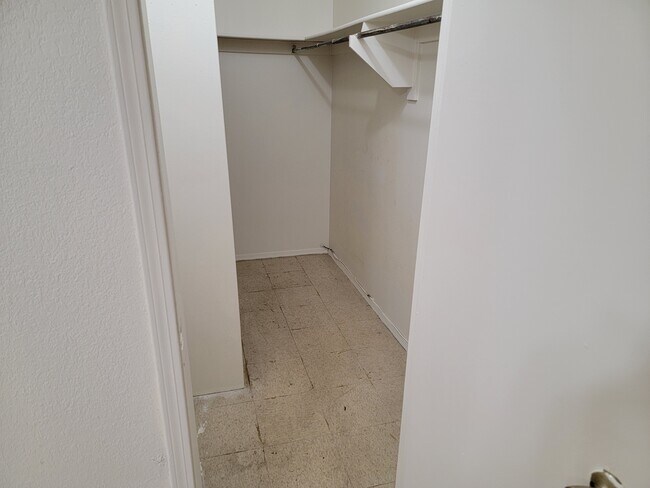 Main Bedroom Walk In Closet - 12805 Dunes Rd SE