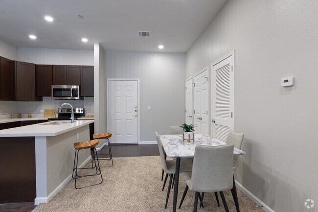 Building Photo - Pines at Frazier