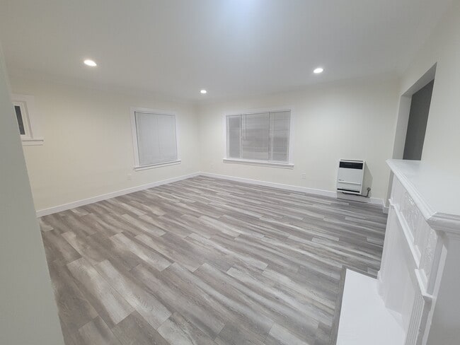 Living room - 2216 S Bronson Ave