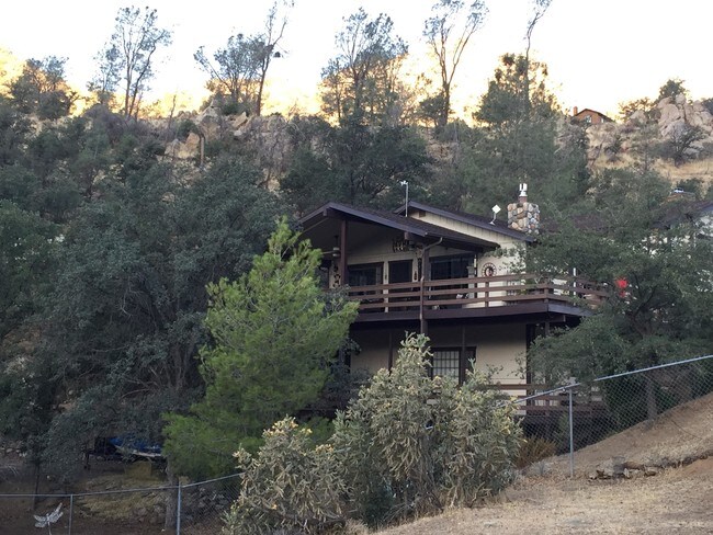 Building Photo - 141 Panorama Dr