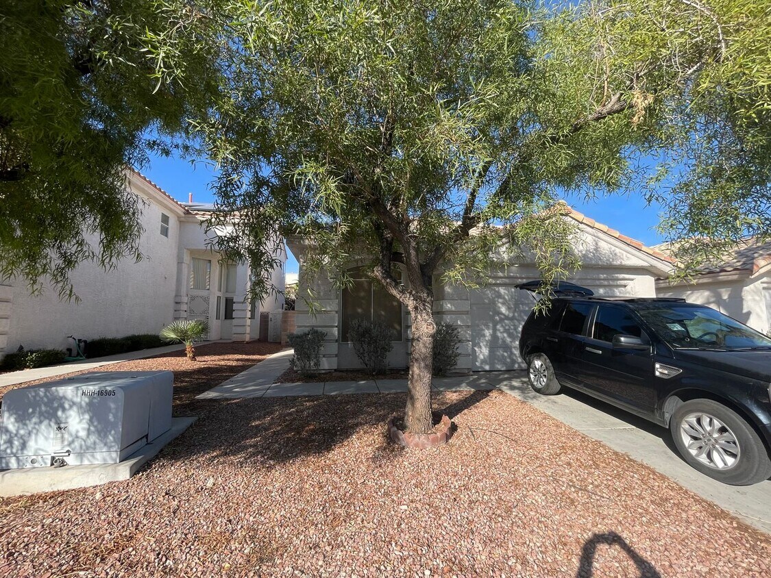 Gated 3br/2ba 1 story home for lease! House Rental in Las Vegas, NV