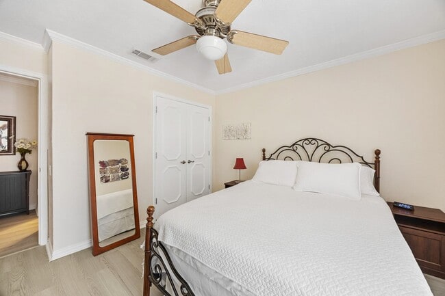 Guest Bedroom (Closet doors shown) - 6508 McCormick Ranch Ct