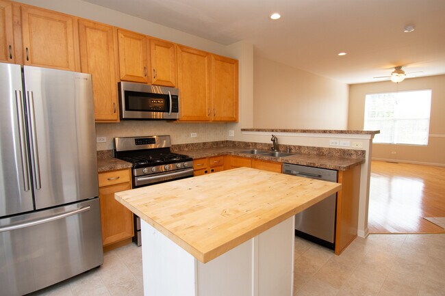 Building Photo - 228 Station Park Cir