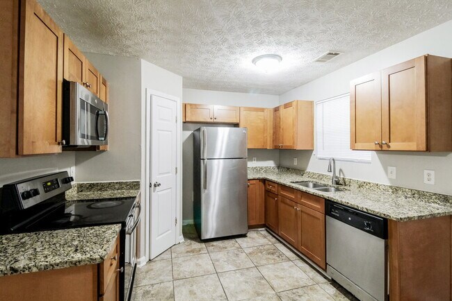 Foto del edificio - 6165 Leverett Dr